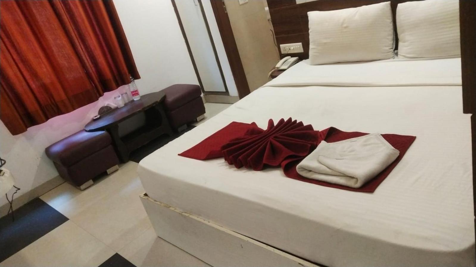 Classic Paradise Hotel *