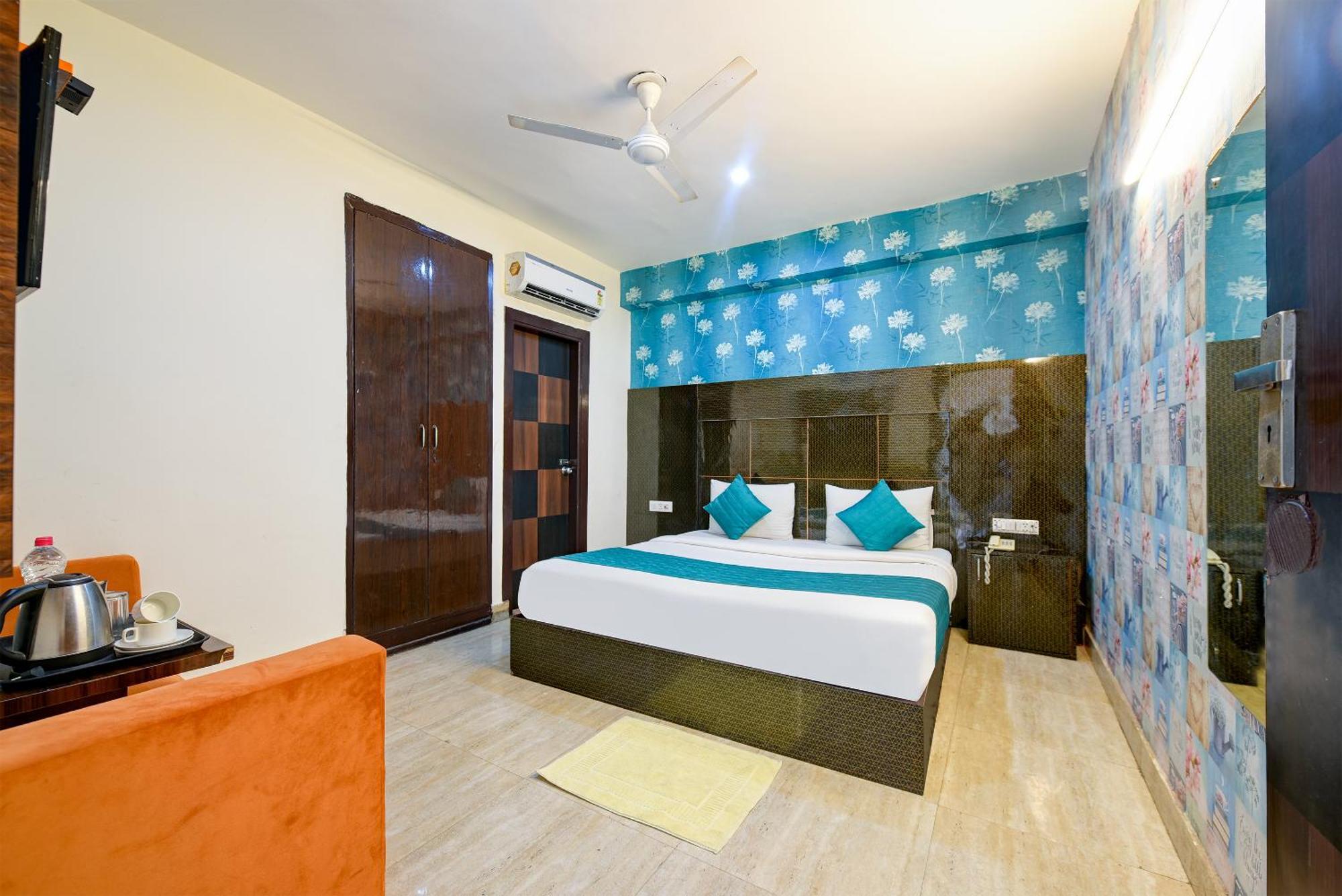 Classic Paradise Hotel